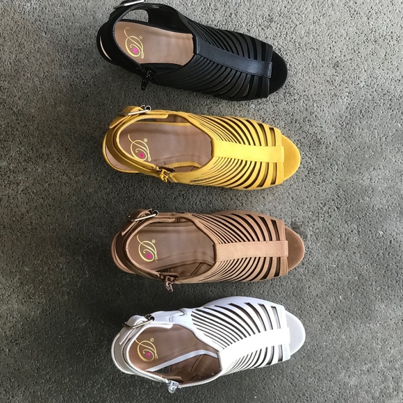 Delicious Tan Caged Strappy Peep Toe Stacked Heel - Picture 8 of 8